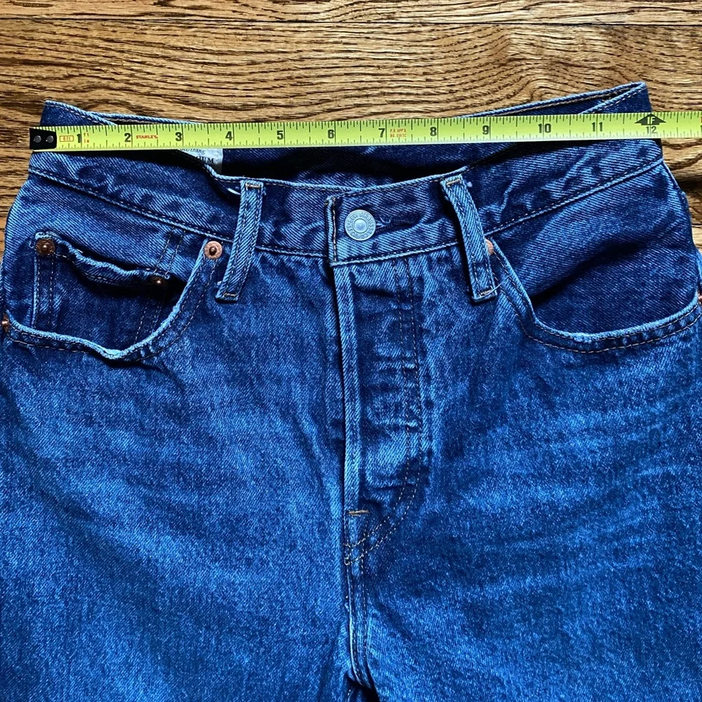 Levis - 501 Original Cropped Jeans - Medium Wash - Blank Red Tab - Waist 24